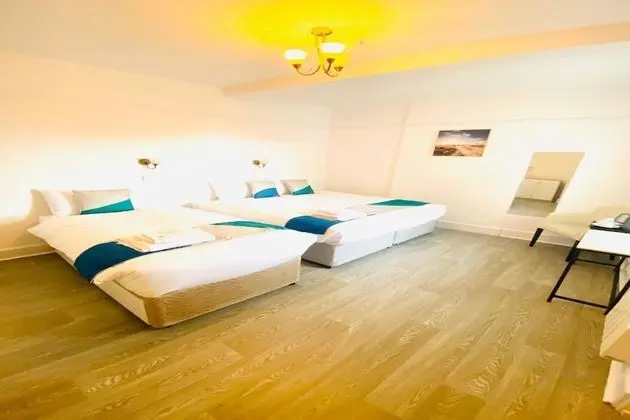 Deluxe Üç Kişilik Oda, Birden Çok Yatak