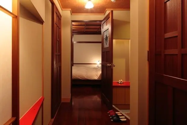 Traditional Süit (Japanese Modern with Hot Spring Bath)
