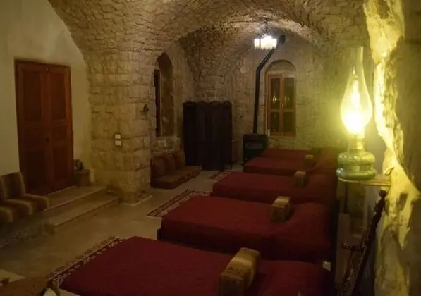 Traditional Ortak Ranzalı Oda, Birden Çok Yatak, Dağ Manzaralı