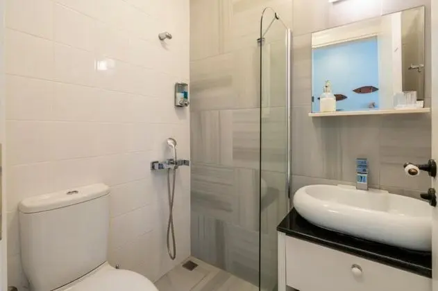 Triple, Şehir Manzaralı
