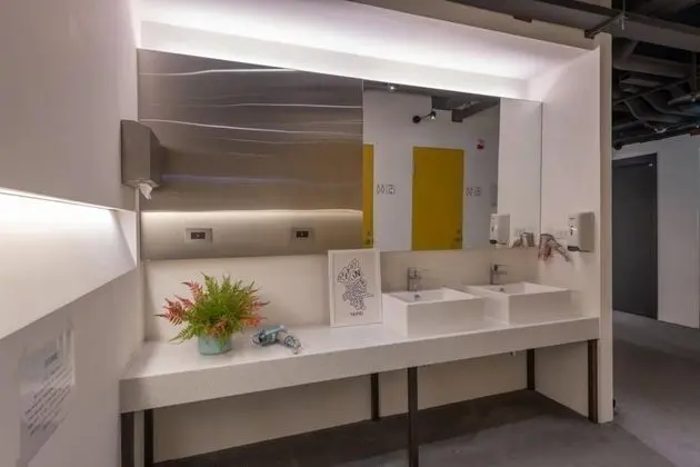 Ortak Ranzalı Oda, Karma Ranzalı Oda, Ortak Banyo