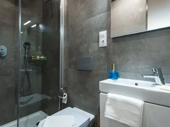 Luxury Apart Daire, Banyolu/Duşlu (Ximenez de Enciso II Apartment)