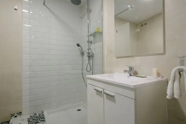 Tek Büyük Yataklı Oda, Balkon