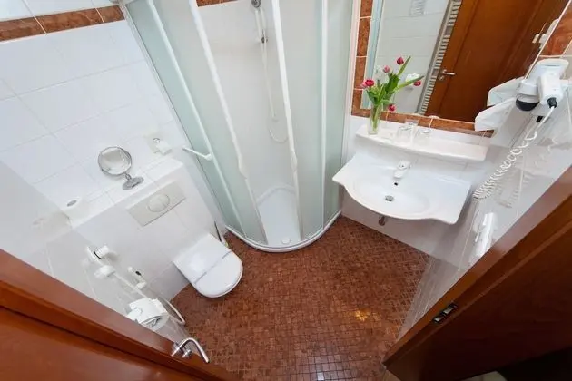 Standard Tek Büyük veya İki Ayrı Yataklı Oda