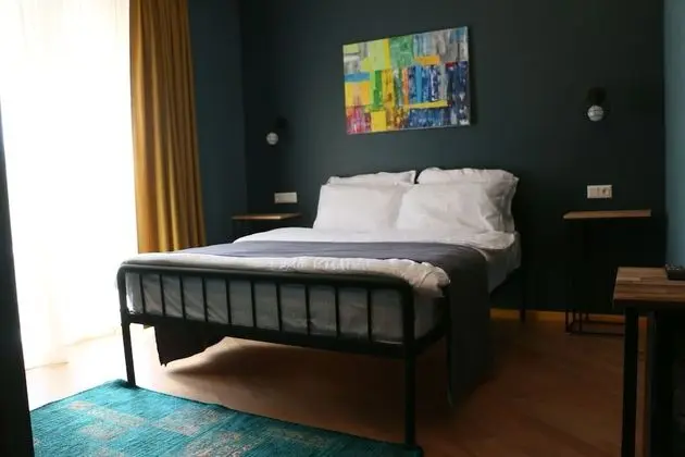 Premium Tek Büyük Yataklı Oda, 1 Büyük (Queen) Boy Yatak, Balkon, Bahçe Manzaralı