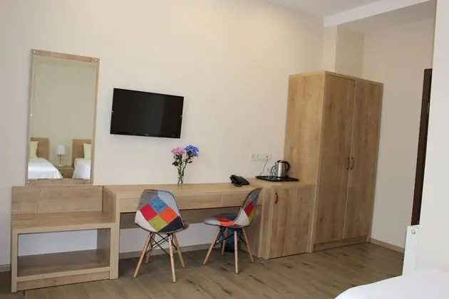 Tek Büyük veya İki Ayrı Yataklı Oda, Teras