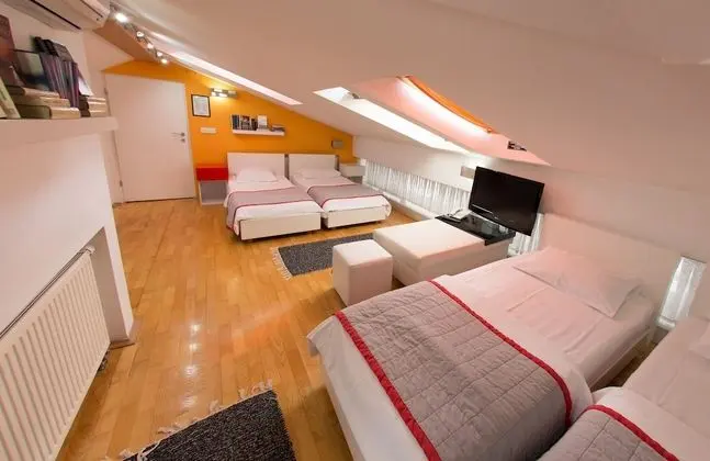 Comfort Dört Kişilik Oda