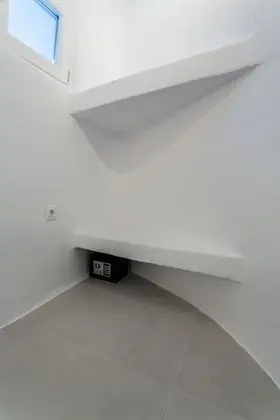 Icon Apartment (1 King Bed and 1 Bed Deck)