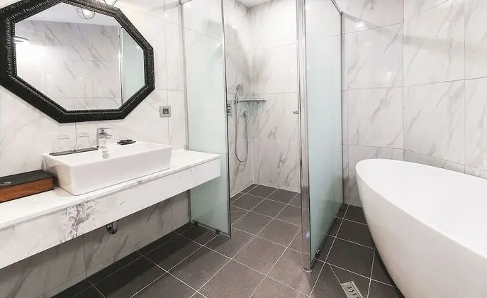 Customized Suite