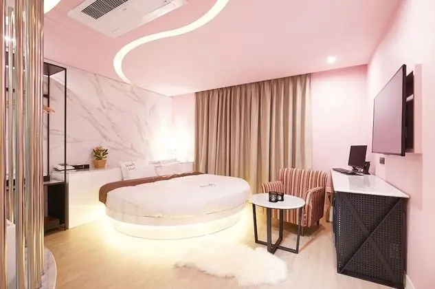 Oriental Suite