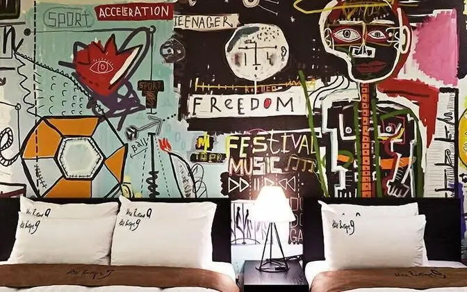 Customized Suite Twin (bigger than most rooms in seoul)