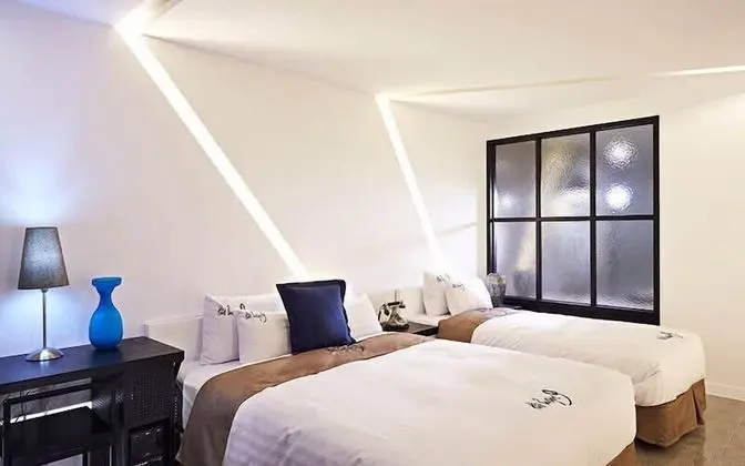 Deluxe İki Ayrı Yataklı Oda (bigger than most rooms in seoul)