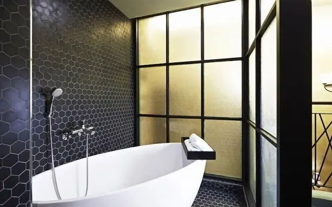 Deluxe İki Ayrı Yataklı Oda (bigger than most rooms in seoul)