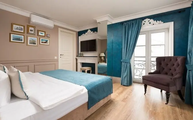 Deluxe Tek Büyük Yataklı Oda