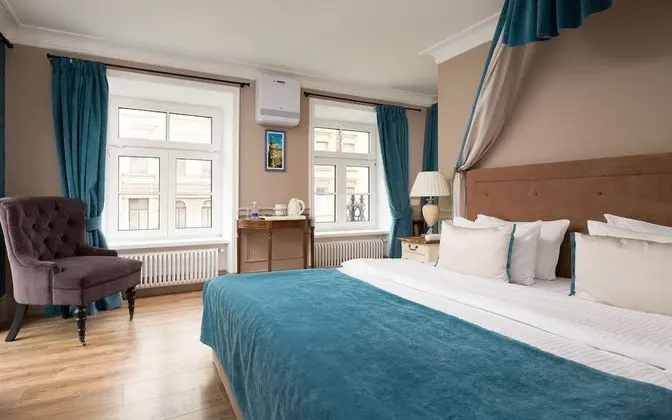 Deluxe Tek Büyük Yataklı Oda