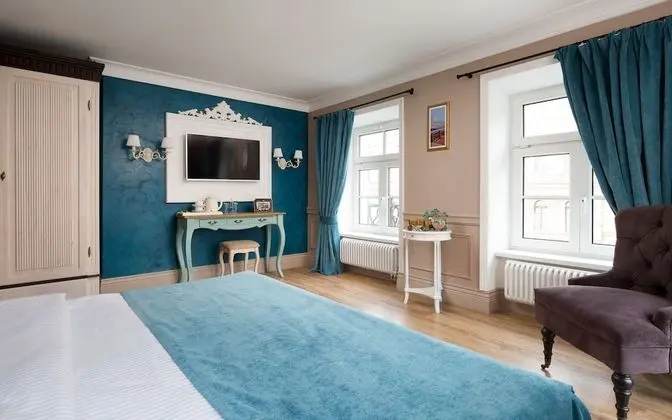 Deluxe Tek Büyük Yataklı Oda