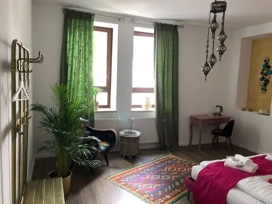 Comfort Tek Büyük Yataklı Oda