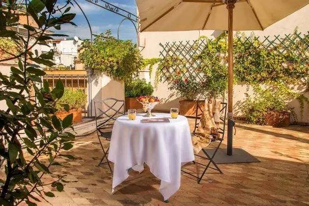 Romantic Süit, Teras