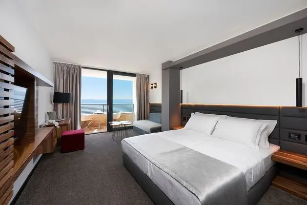 Deluxe Tek Büyük Yataklı Oda, Balkon, Deniz Manzaralı