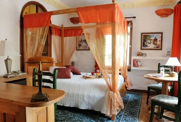 Deluxe suite with chimeney and garden - 2pax