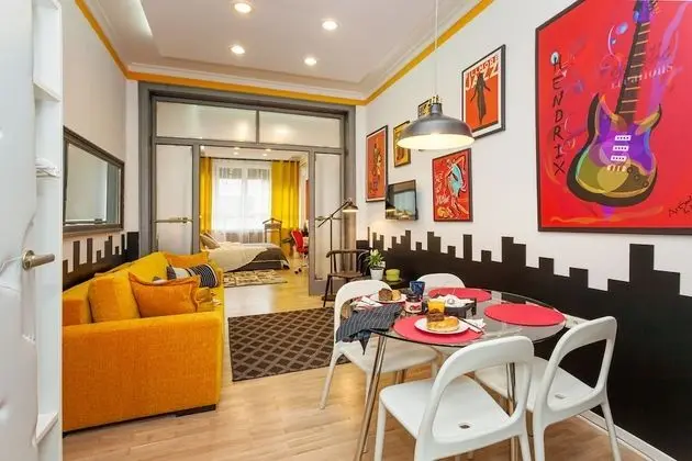 Apart Daire, Şehir Manzaralı