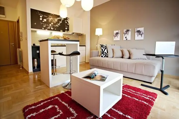 Studio (2 Adults)