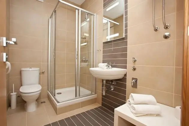 Studio (2 Adults)