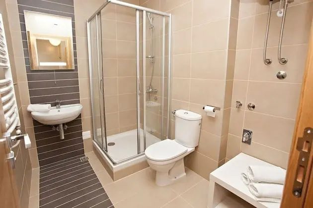 Studio (4 Adults)