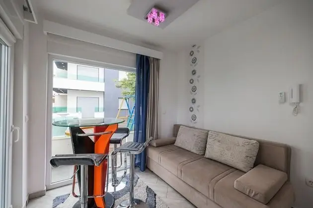 Apart Daire, Zemin Kat (1)