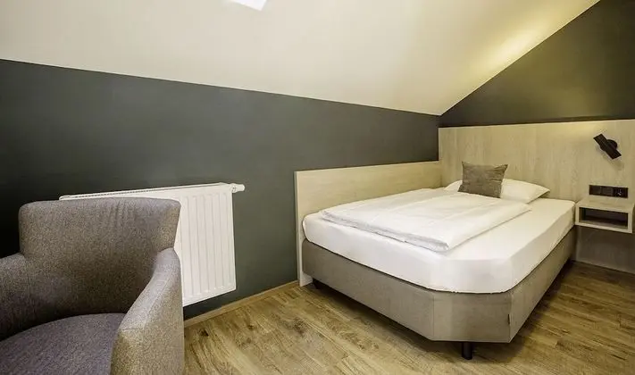 Tek Kişilik Oda, 1 Tek Kişilik Yatak