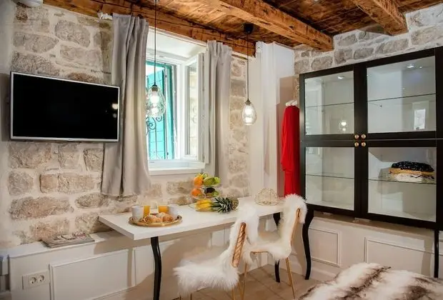 Deluxe Stüdyo Süit