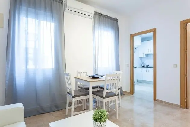 Design Apart Daire, 1 Yatak Odası (Over the RooftopsHistoric DistrictSol)