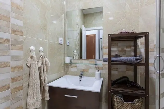 Design Apart Daire, 2 Yatak Odası (Beautiful Apt. Historic District -Sol)