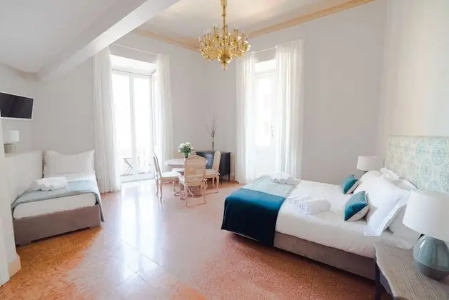 Junior Tek Büyük veya İki Ayrı Yataklı Oda, Birden Çok Yatak, Sigara İçilmez, Balkon
