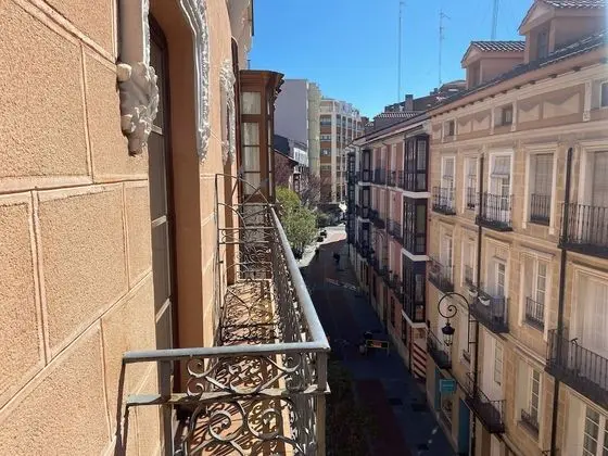 Executive Tek Büyük Yataklı Oda