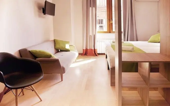 Deluxe Tek Büyük veya İki Ayrı Yataklı Oda