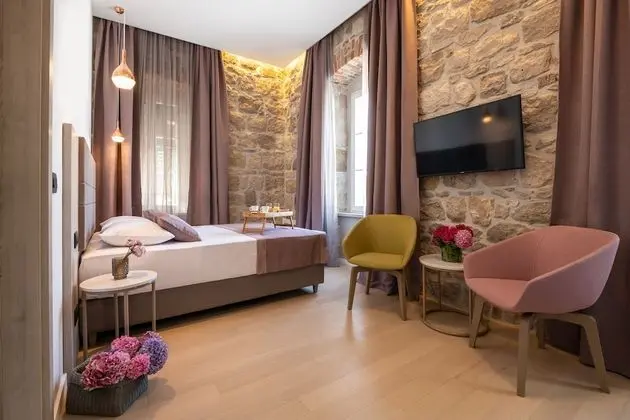 Deluxe Tek Büyük Yataklı Oda, 1 Büyük (Queen) Boy Yatak ve Çekyat, Sigara İçilmez, Deniz Manzaralı