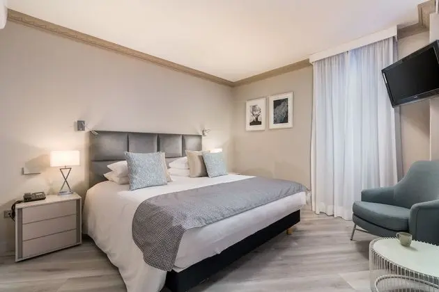 Deluxe Tek Büyük Yataklı Oda (Paseo)