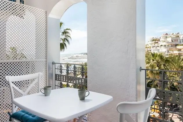 Standard Tek Büyük Yataklı Oda, Balkon, Kısmi Deniz Manzarası
