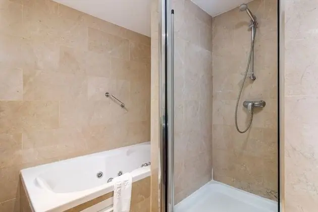 Standard Tek Büyük Yataklı Oda, Şehir Manzaralı (Promenade)
