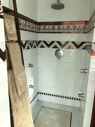 Süit, 1 En Büyük (King) Boy Yatak, Jakuzi