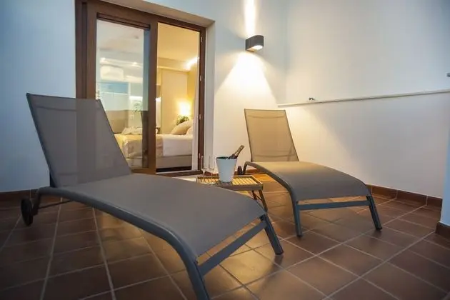 Deluxe Tek Büyük Yataklı Oda, Teras, Deniz Manzaralı