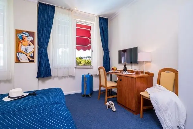 Tek Büyük veya İki Ayrı Yataklı Oda