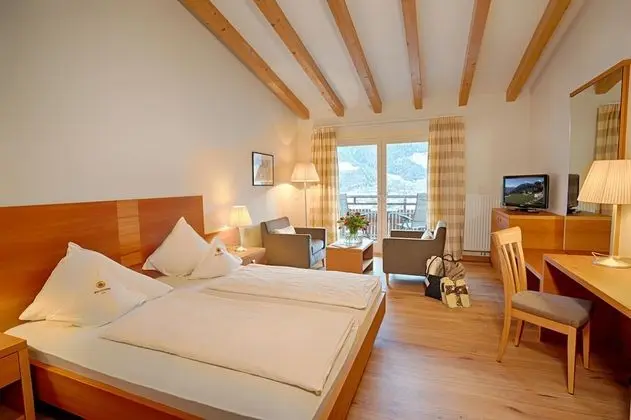 Comfort Tek Büyük Yataklı Oda (Traumblick)