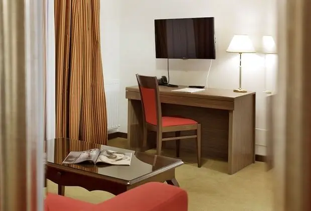 Comfort Süit (2 Adults with Spa Access)