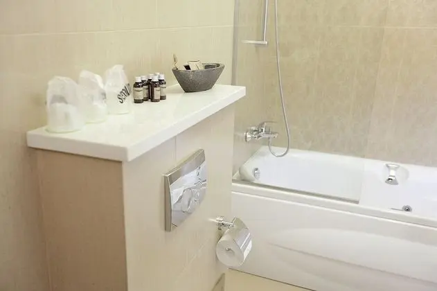 Executive Süit (2 Adults with Spa Access)