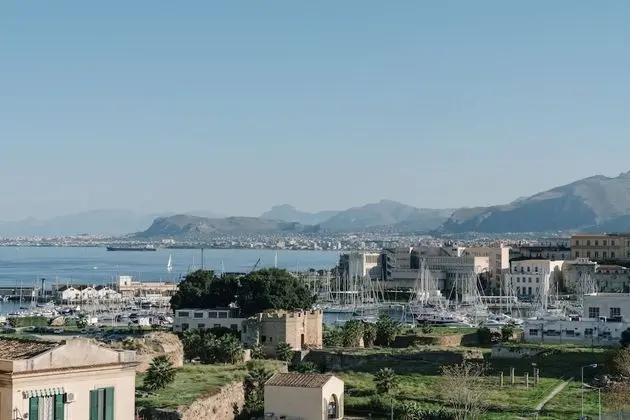 Superior Tek Büyük Yataklı Oda, Deniz Manzaralı