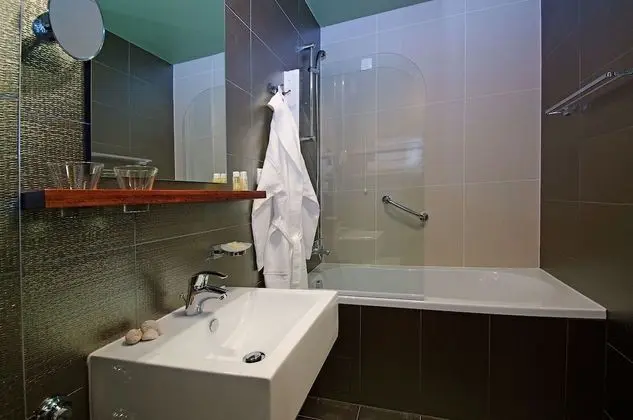 Deluxe Tek Büyük veya İki Ayrı Yataklı Oda, Balkon, Deniz Manzaralı