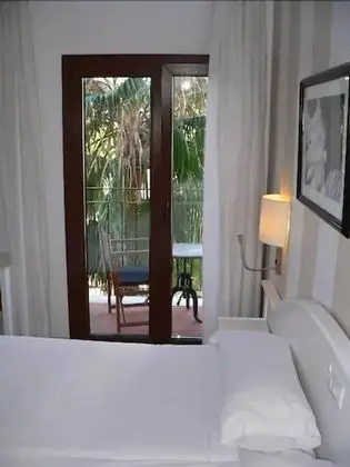 Tek Büyük Yataklı Oda, Balkon