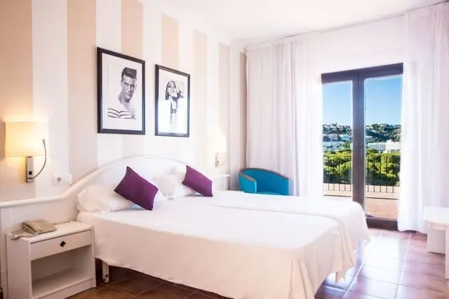 Tek Büyük Yataklı Oda, Balkon